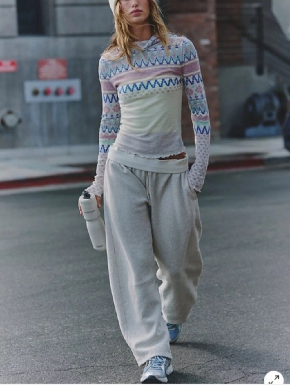 Free People Breathe Easy Printed Layer. - Picture 5 of 9